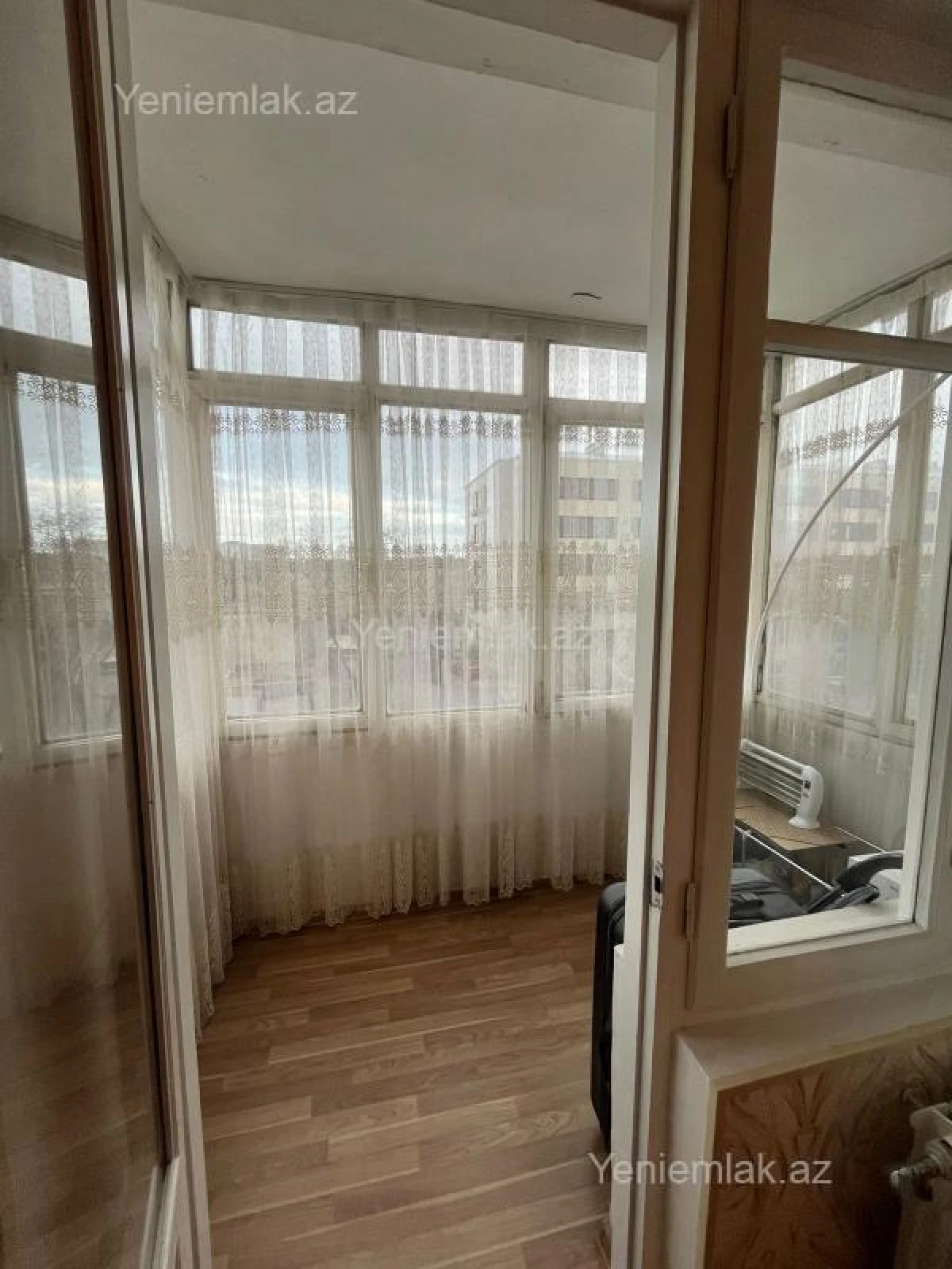 Satılır 1 otaqlı köhnə tikili 35 m²