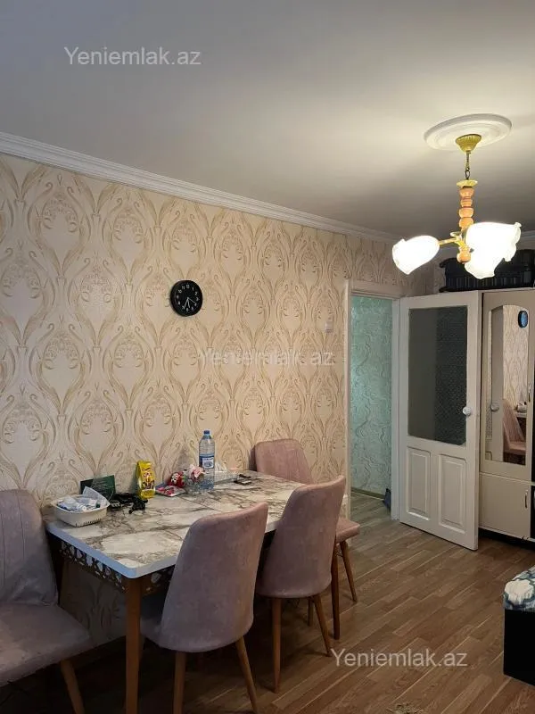 Satılır 1 otaqlı köhnə tikili 35 m²