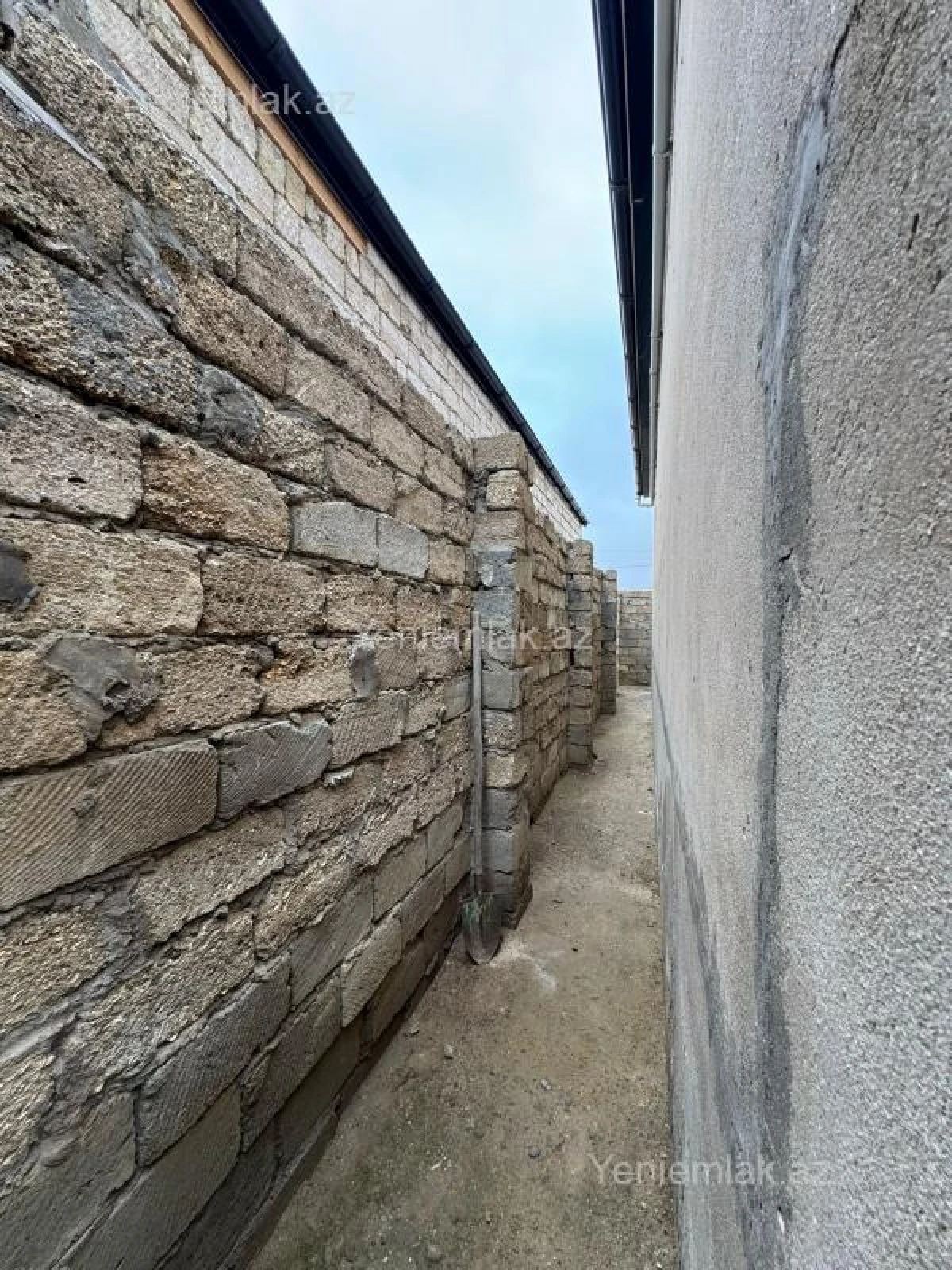 Satılır 4 otaqlı həyət evi 115 m²