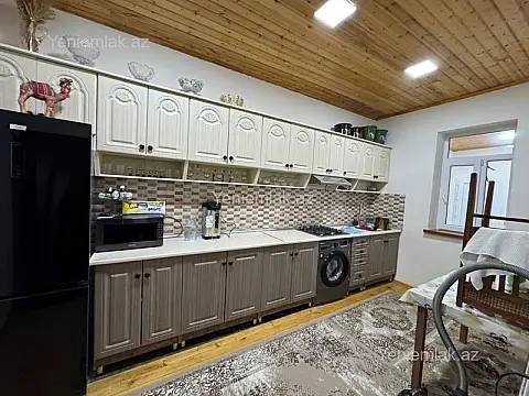 Satılır 4 otaqlı həyət evi 115 m²