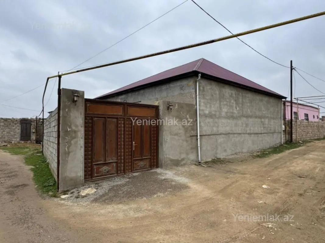 Satılır 4 otaqlı həyət evi 115 m²