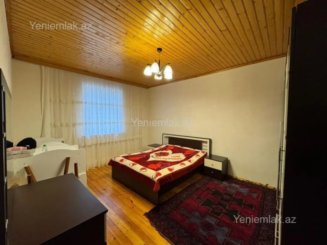 Satılır 4 otaqlı həyət evi 115 m²