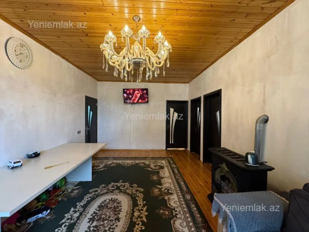 Satılır 4 otaqlı həyət evi 115 m²