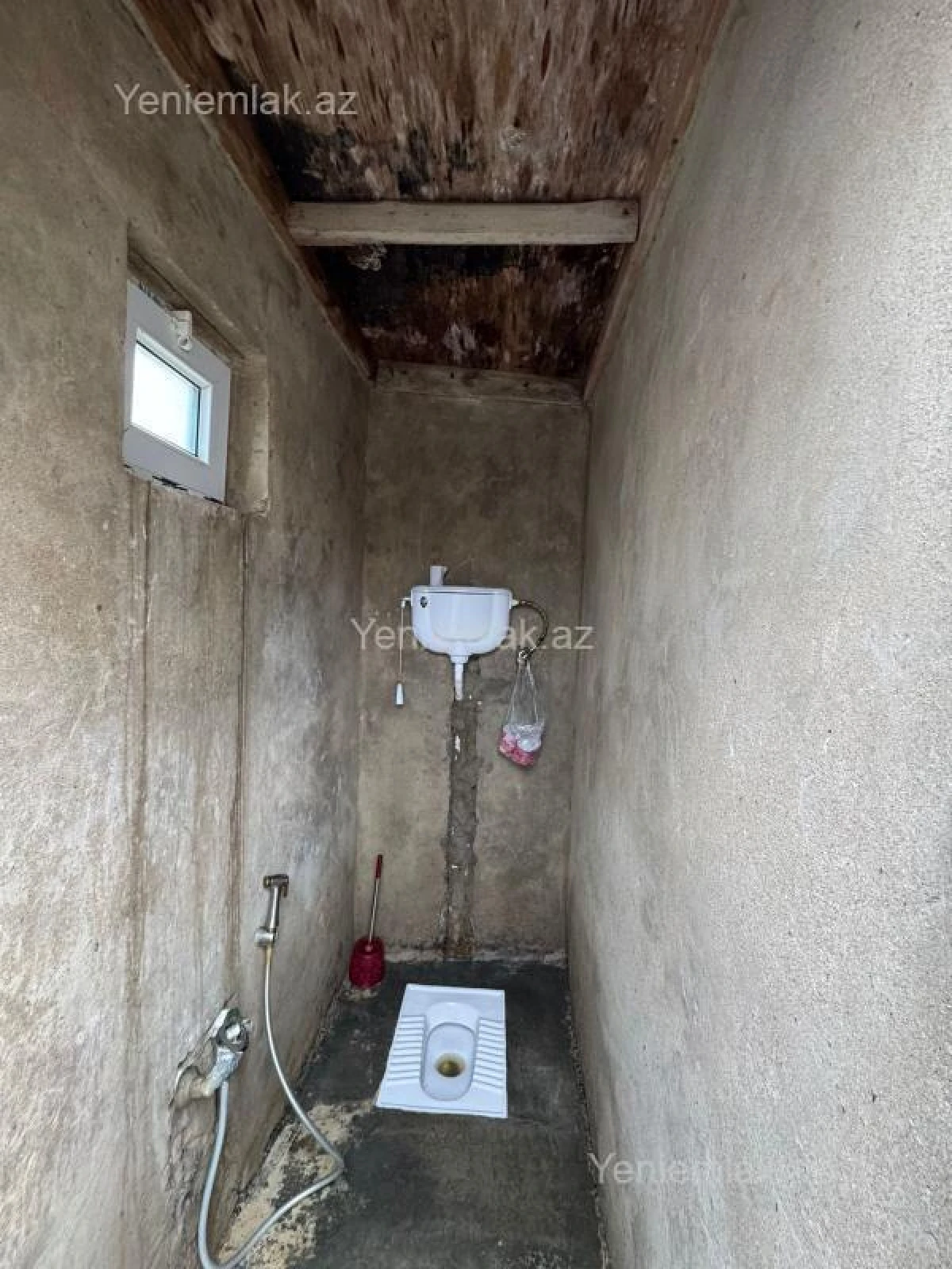 Satılır 4 otaqlı həyət evi 115 m²