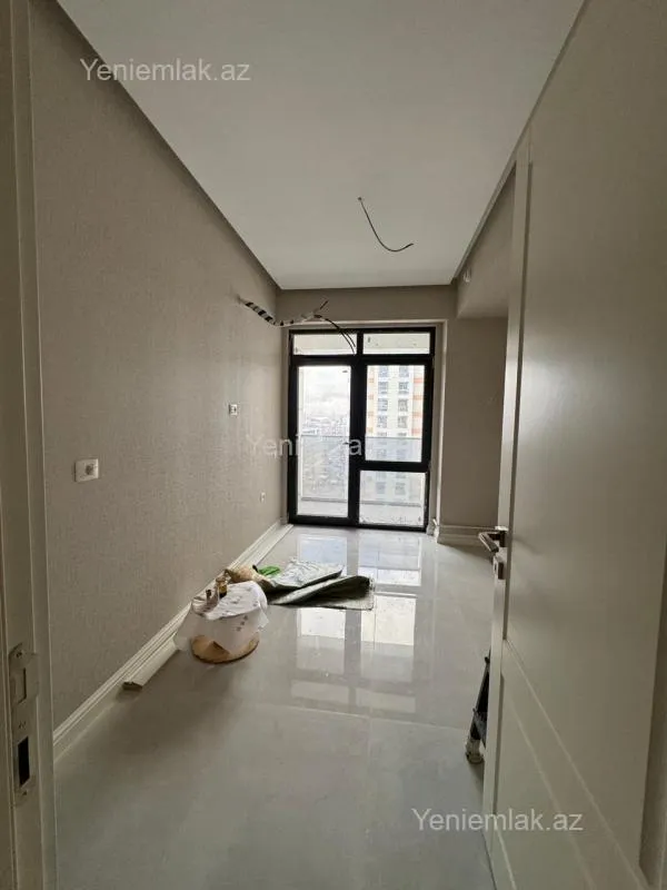 Satılır 3 otaqlı yeni tikili 84.3 m²