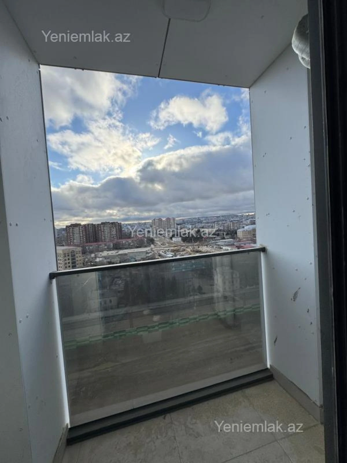 Satılır 3 otaqlı yeni tikili 84.3 m²