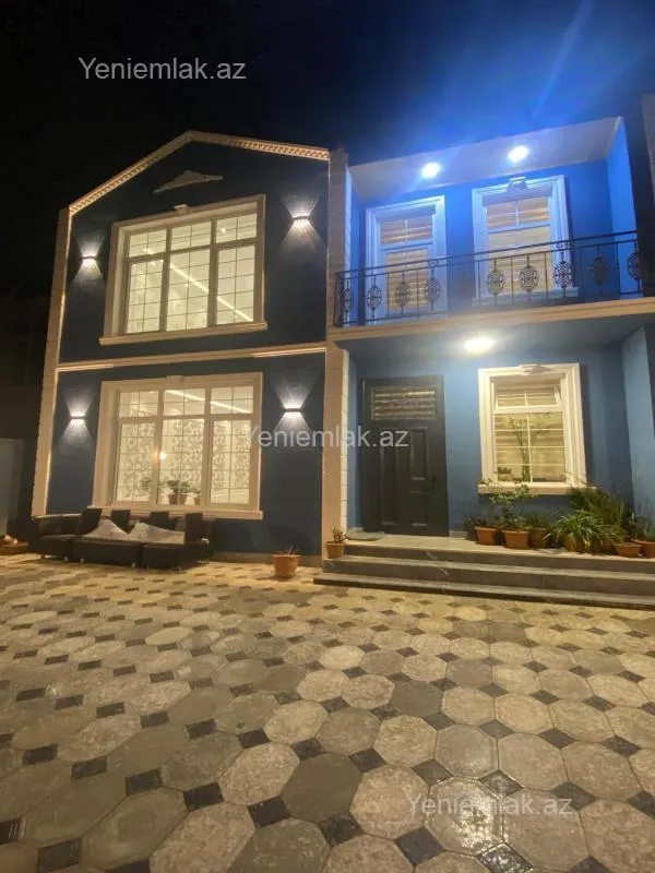 Satılır 4 otaqlı həyət evi 140 m²