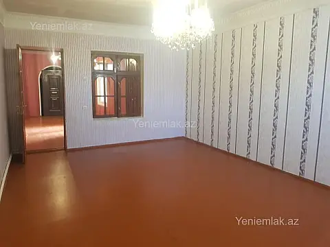 Satılır 5 otaqlı həyət evi 240 m²