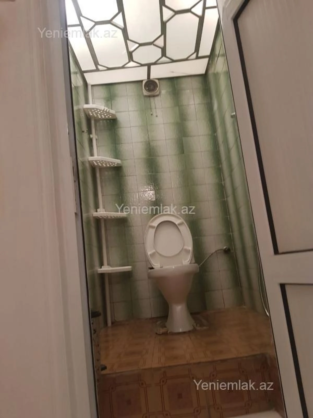 Satılır 5 otaqlı həyət evi 240 m²