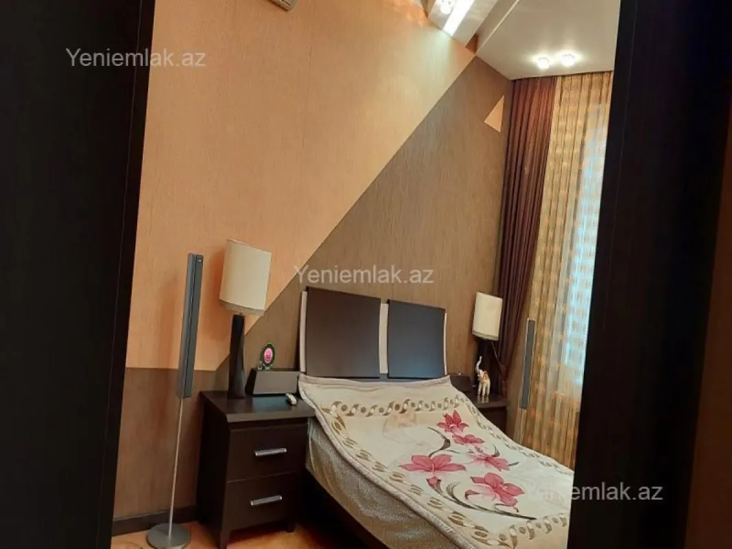 Satılır 2 otaqlı yeni tikili 90 m²