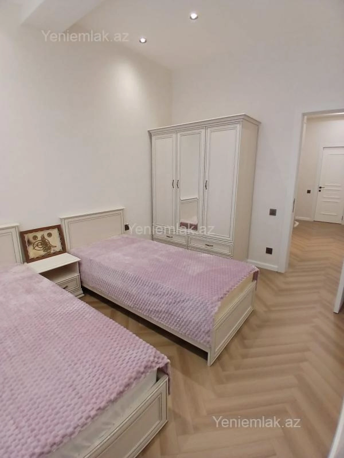 Satılır 3 otaqlı yeni tikili 75 m²