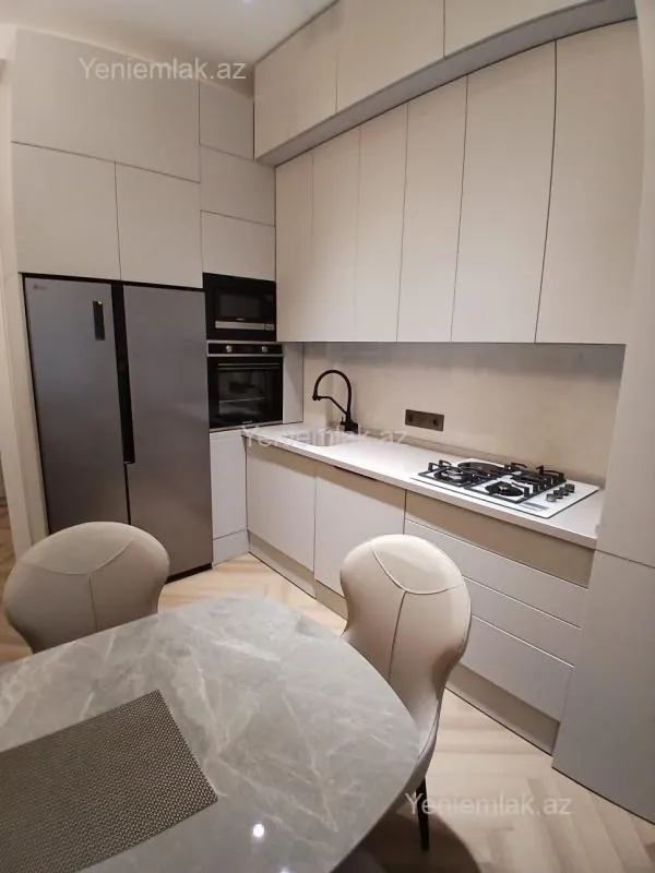 Satılır 3 otaqlı yeni tikili 75 m²