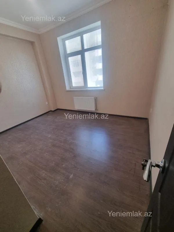 Satılır 3 otaqlı yeni tikili 85 m²