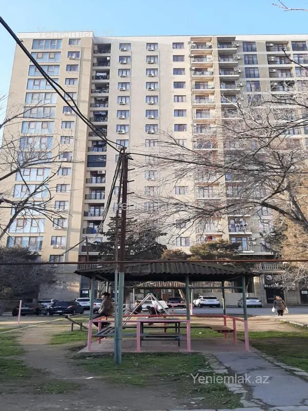 Satılır 2 otaqlı yeni tikili 70 m²