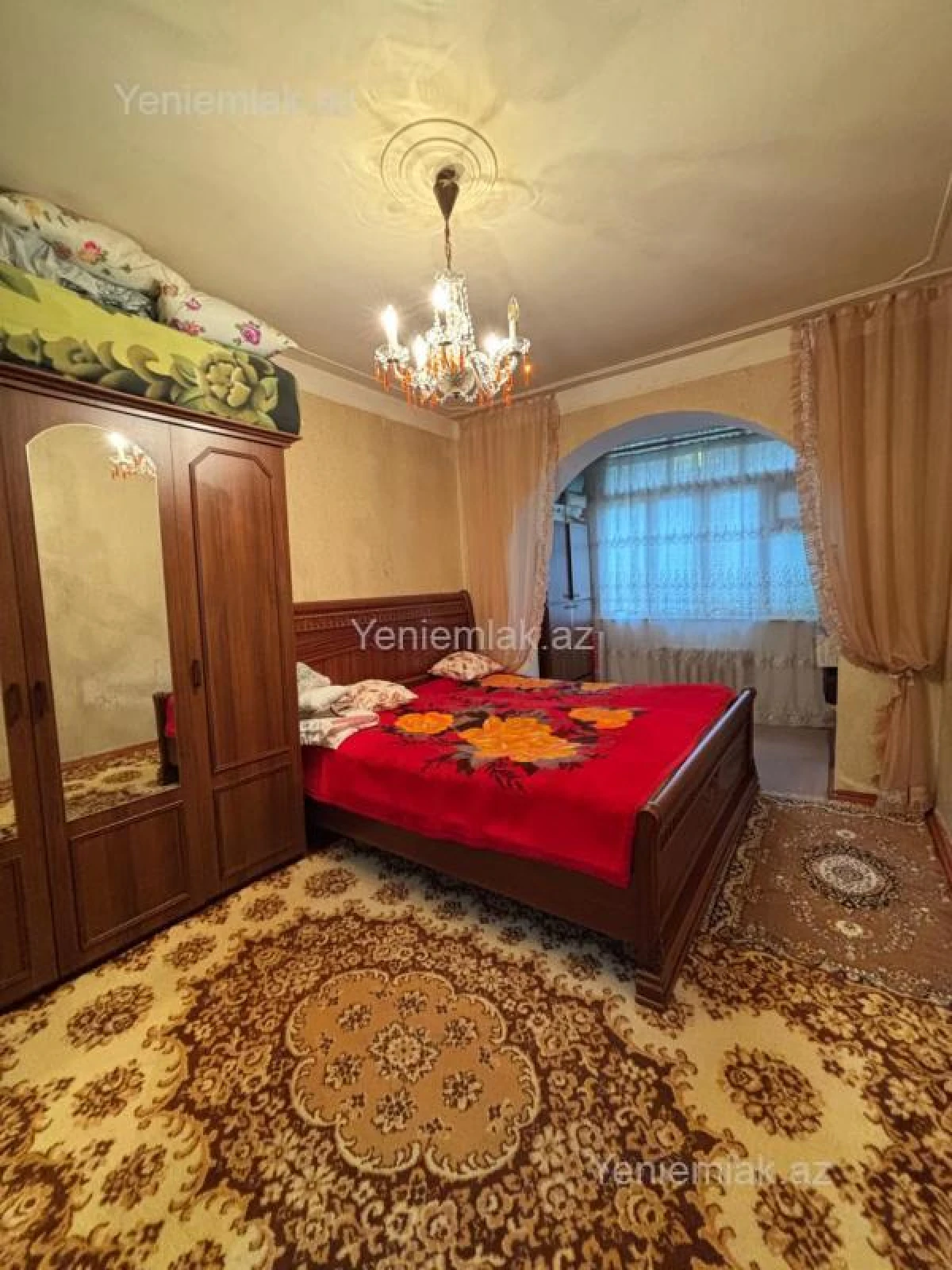 Satılır 4 otaqlı köhnə tikili 110 m²