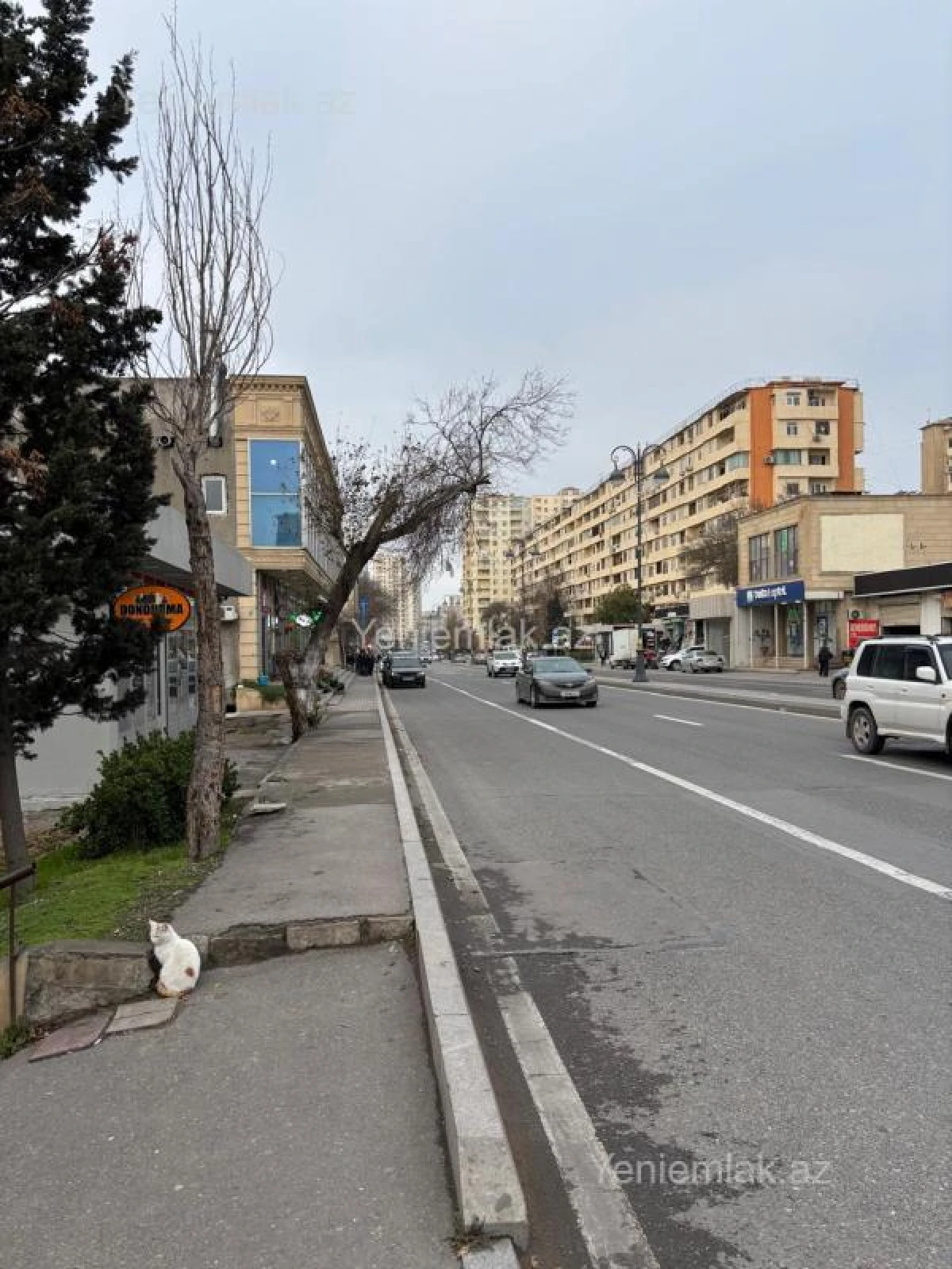 Satılır 4 otaqlı köhnə tikili 110 m²