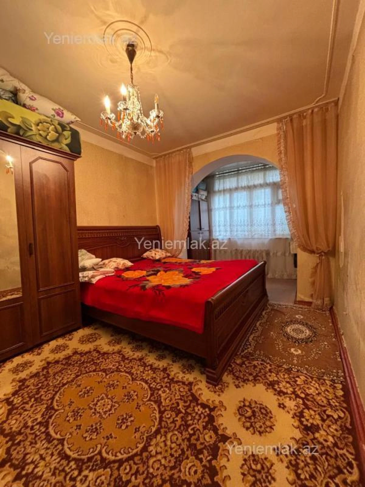 Satılır 4 otaqlı köhnə tikili 110 m²