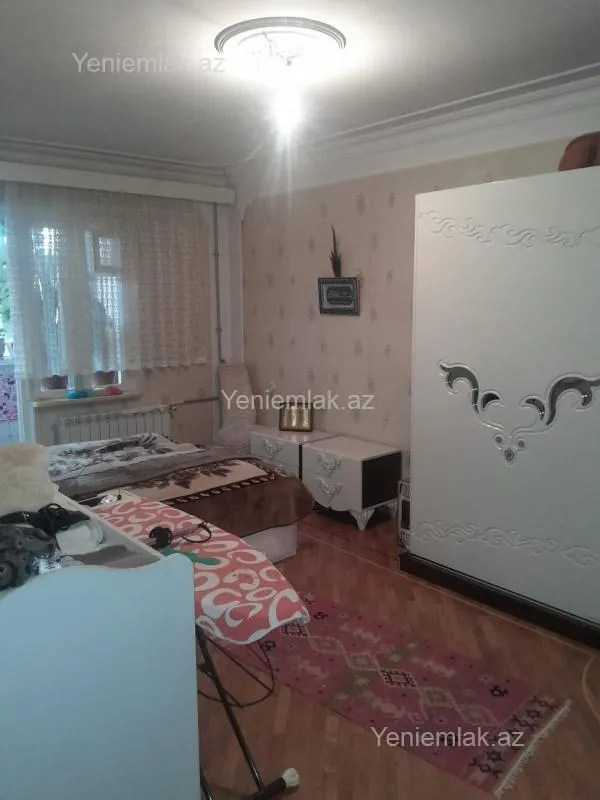 Satılır 3 otaqlı köhnə tikili 85 m²