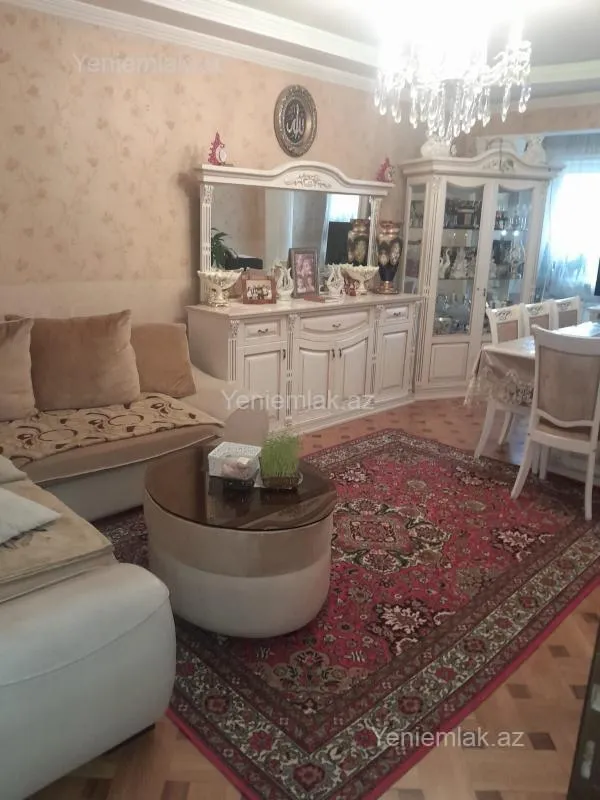 Satılır 3 otaqlı köhnə tikili 85 m²