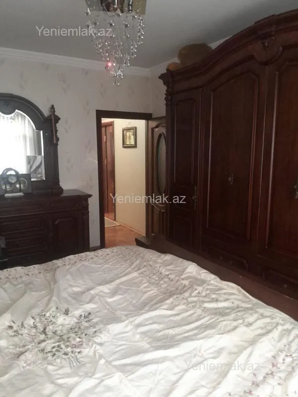 Satılır 3 otaqlı köhnə tikili 85 m²