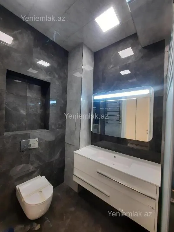 Satılır 3 otaqlı yeni tikili 155 m²