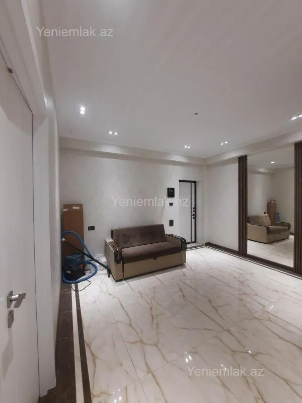 Satılır 3 otaqlı yeni tikili 155 m²