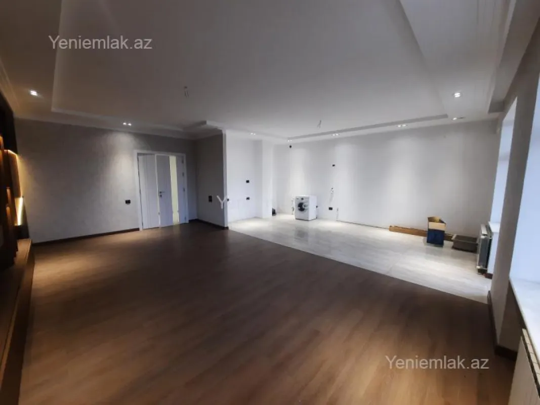 Satılır 3 otaqlı yeni tikili 155 m²