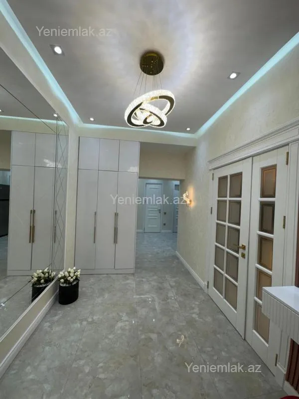 Satılır 3 otaqlı yeni tikili 100 m²