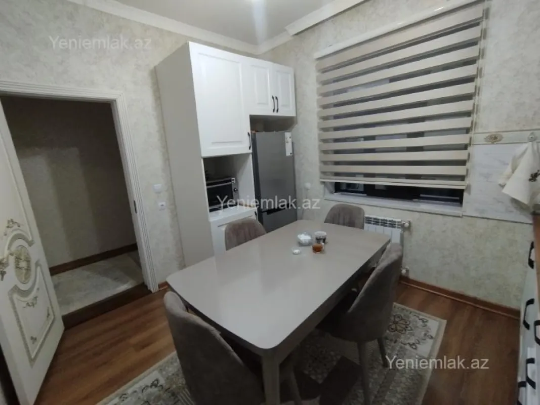 Satılır 3 otaqlı həyət evi 100 m²