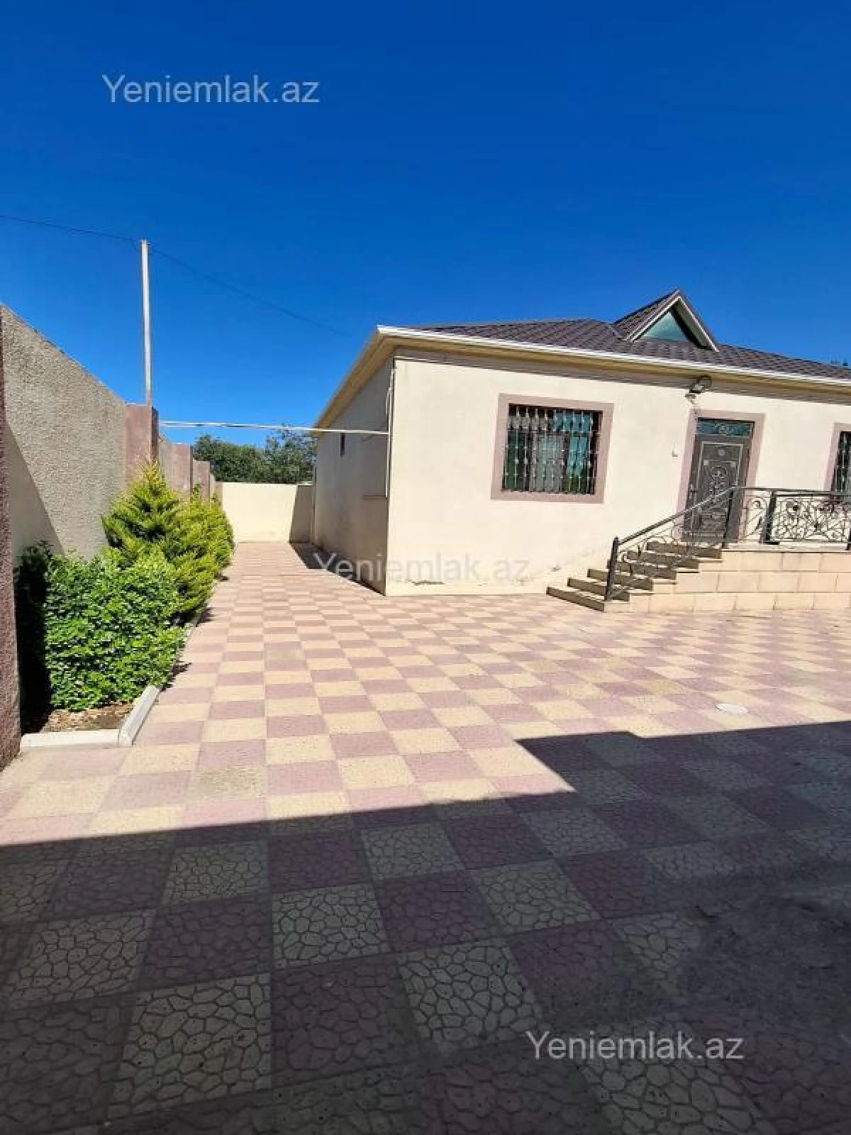 Satılır 3 otaqlı həyət evi 100 m²