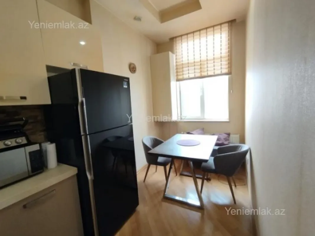 Satılır 2 otaqlı yeni tikili 90 m²