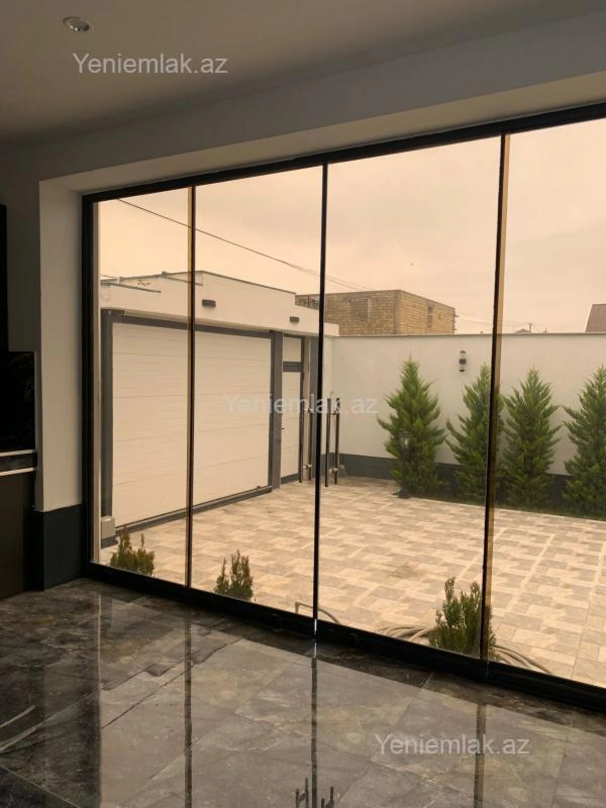 Satılır 5 otaqlı həyət evi 250 m²