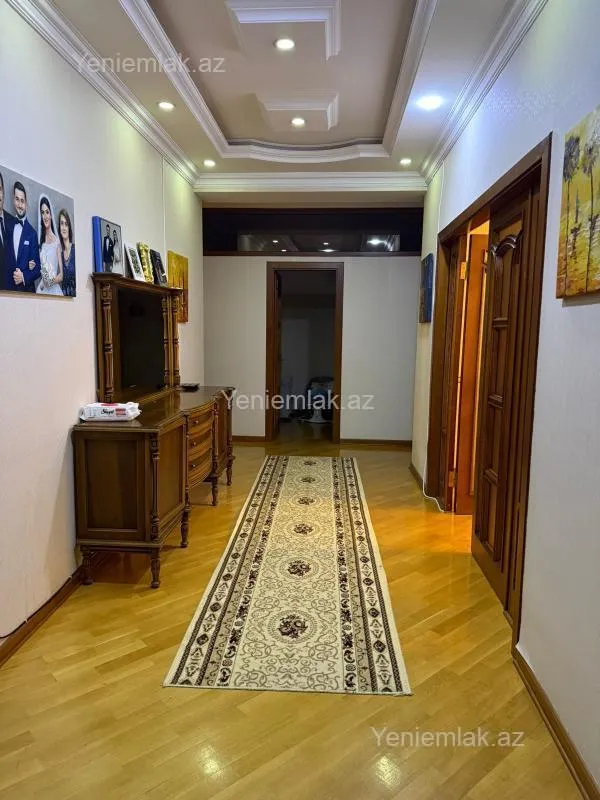 Satılır 4 otaqlı yeni tikili 145 m²