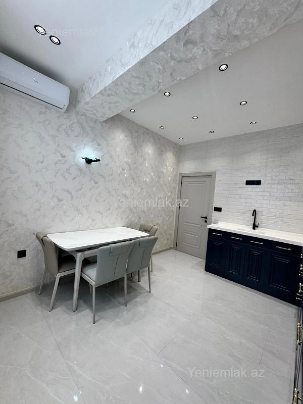 Satılır 2 otaqlı yeni tikili 80 m²