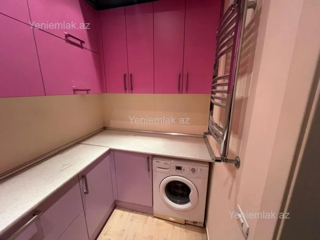 Satılır 5 otaqlı yeni tikili 185 m²