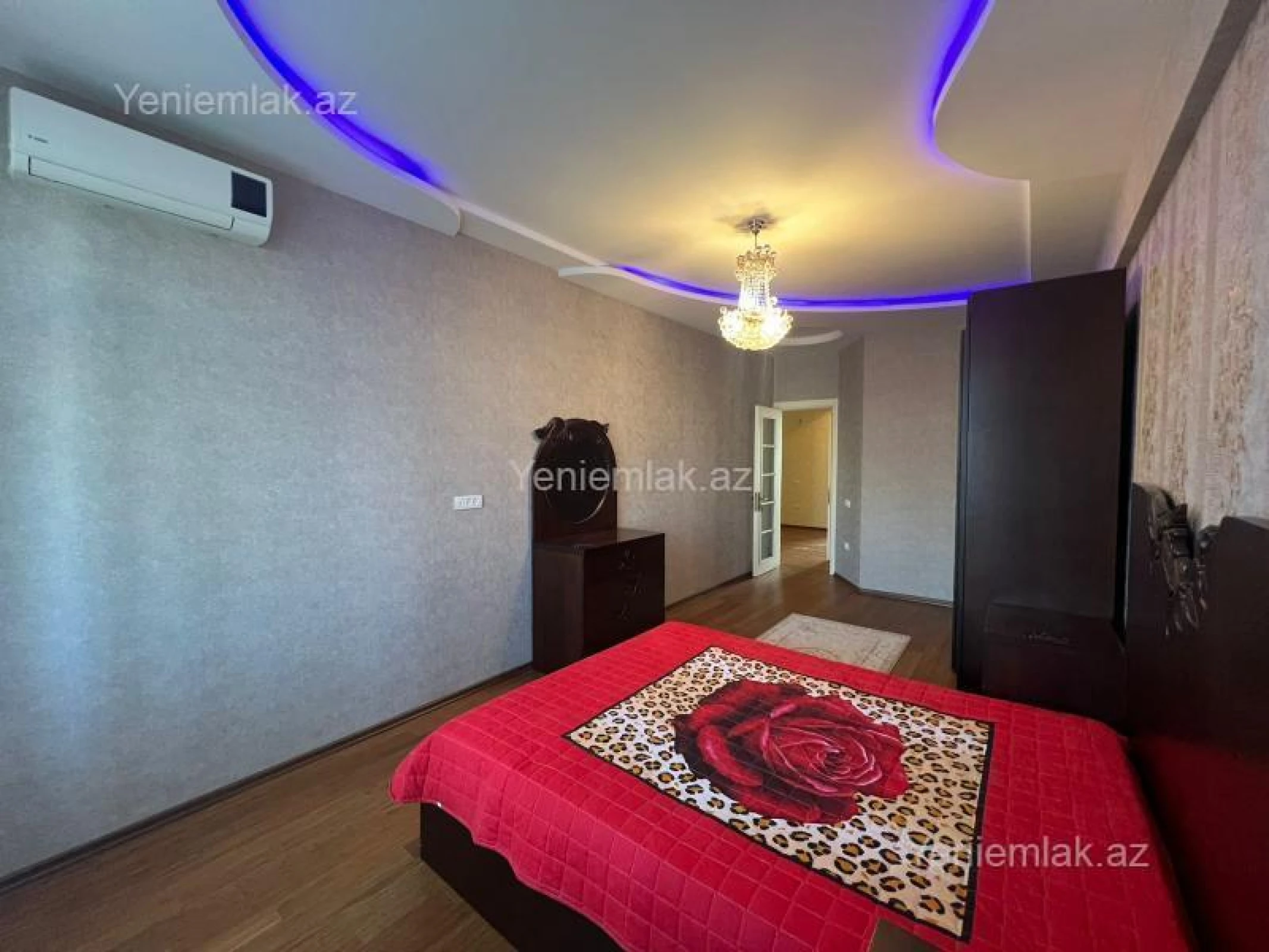 Satılır 5 otaqlı yeni tikili 185 m²