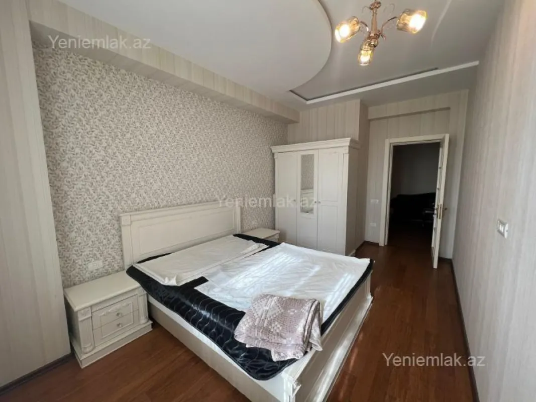 Satılır 5 otaqlı yeni tikili 185 m²