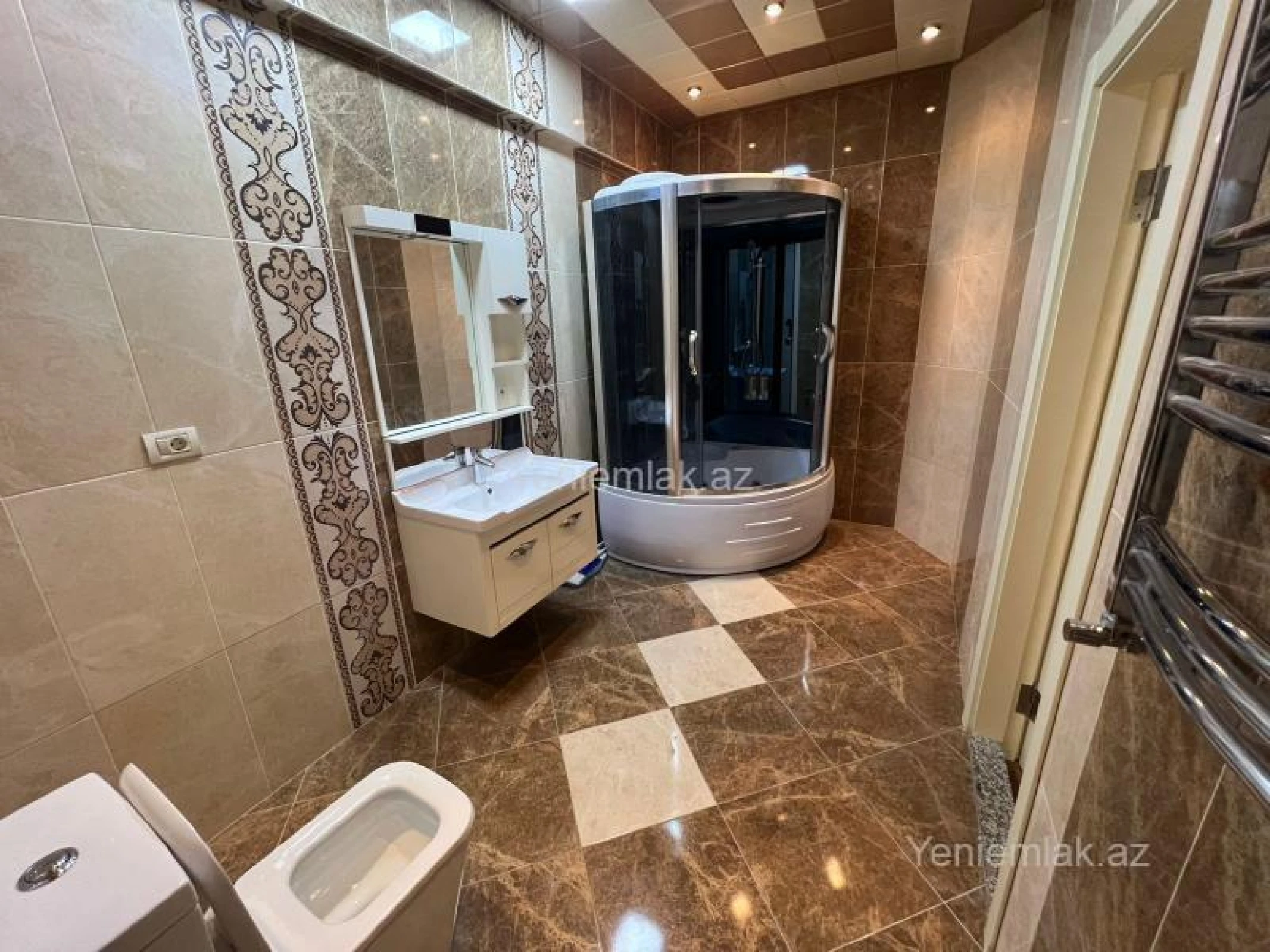 Satılır 5 otaqlı yeni tikili 185 m²