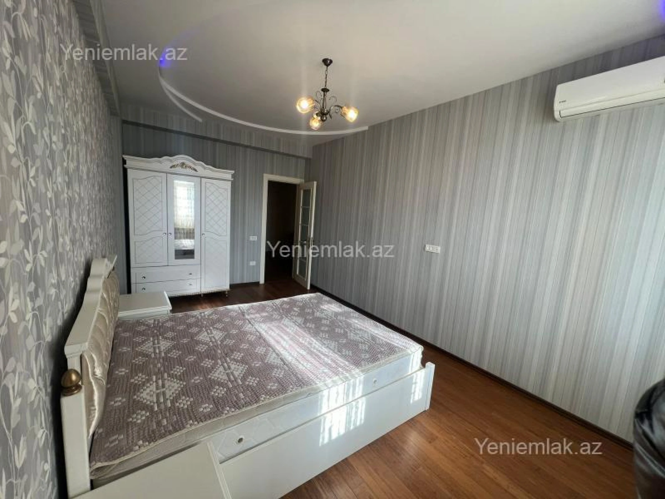 Satılır 5 otaqlı yeni tikili 185 m²