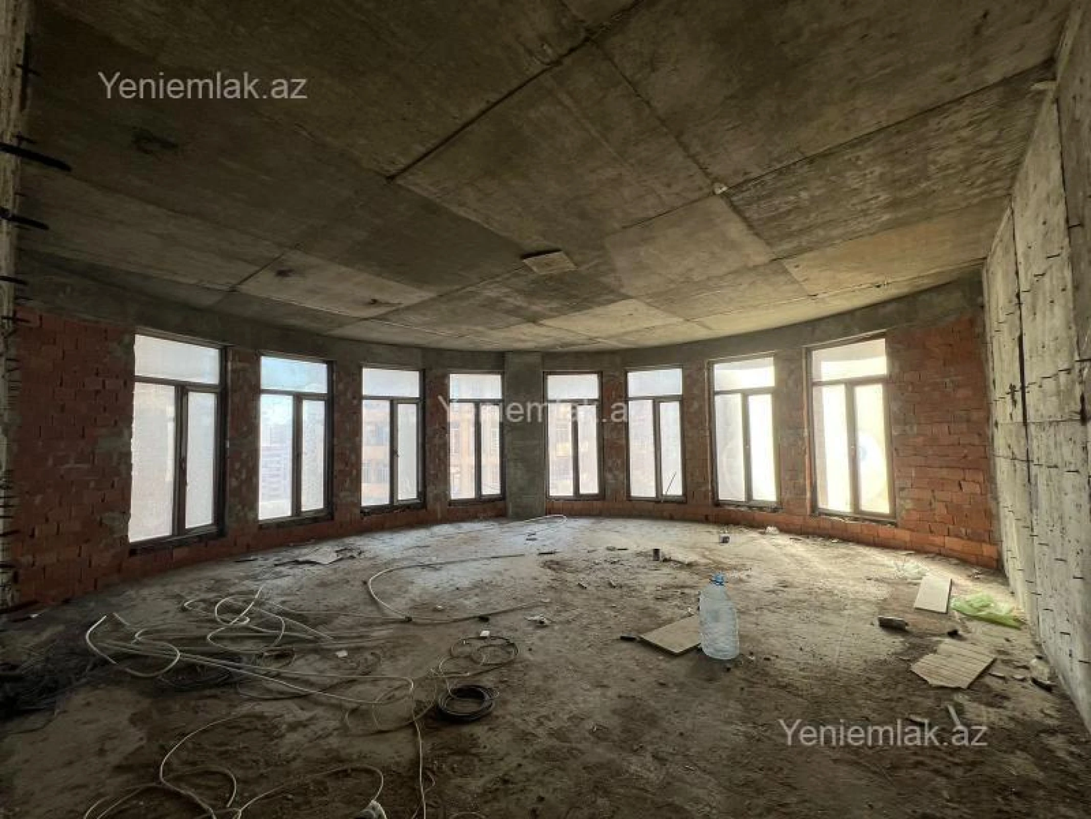 Satılır 3 otaqlı yeni tikili 144 m²