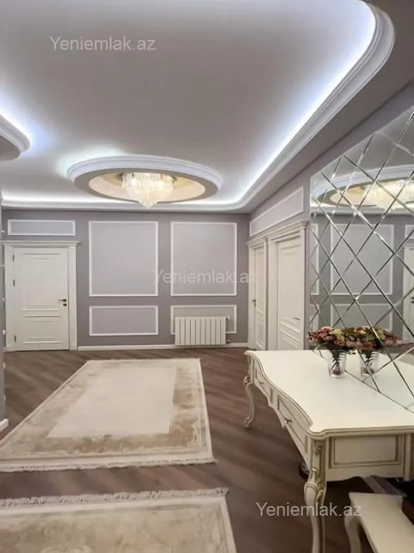 Satılır 4 otaqlı yeni tikili 181 m²