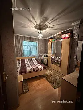 Satılır 4 otaqlı köhnə tikili 100 m²