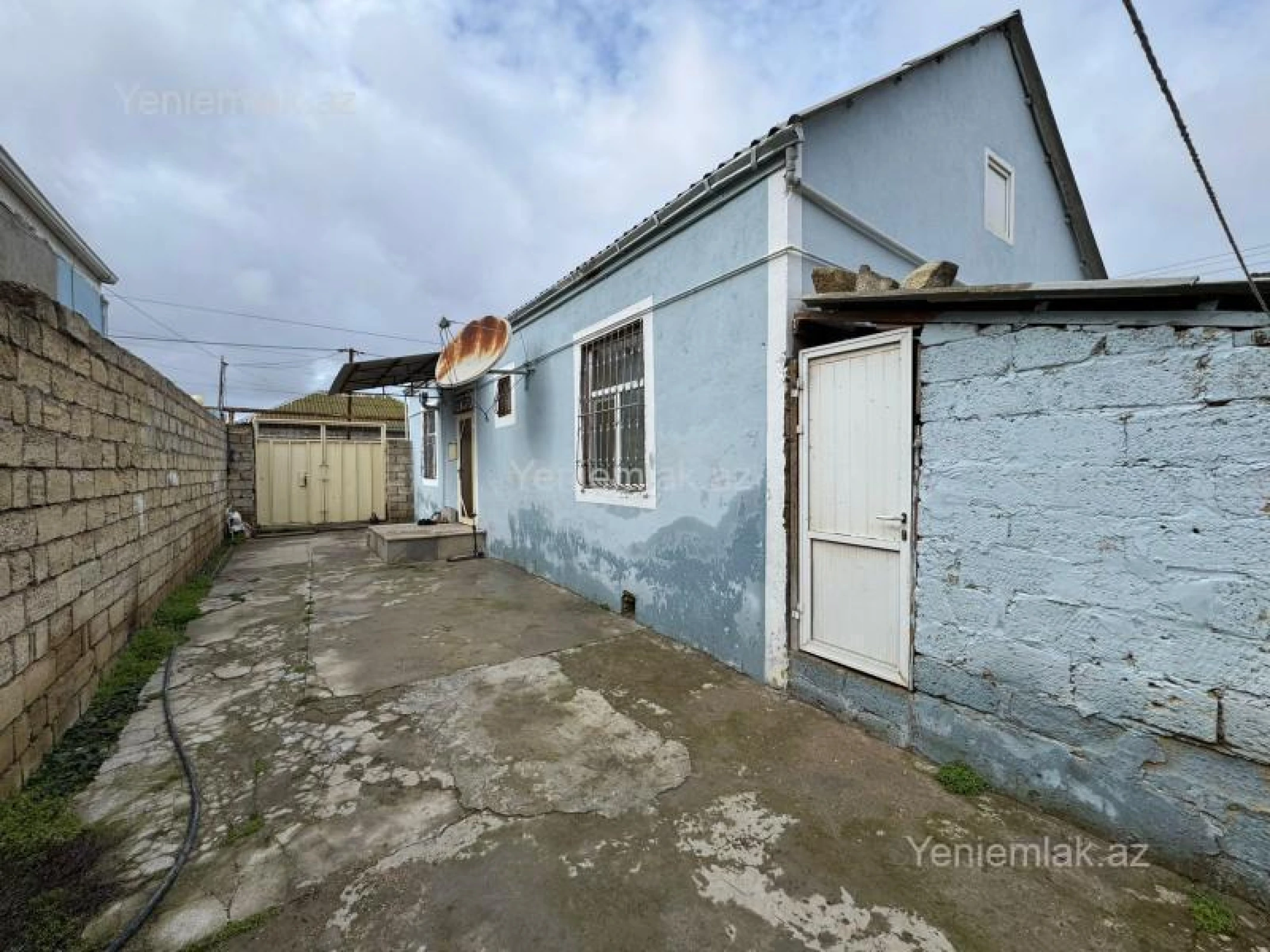 Satılır 3 otaqlı həyət evi 90 m²