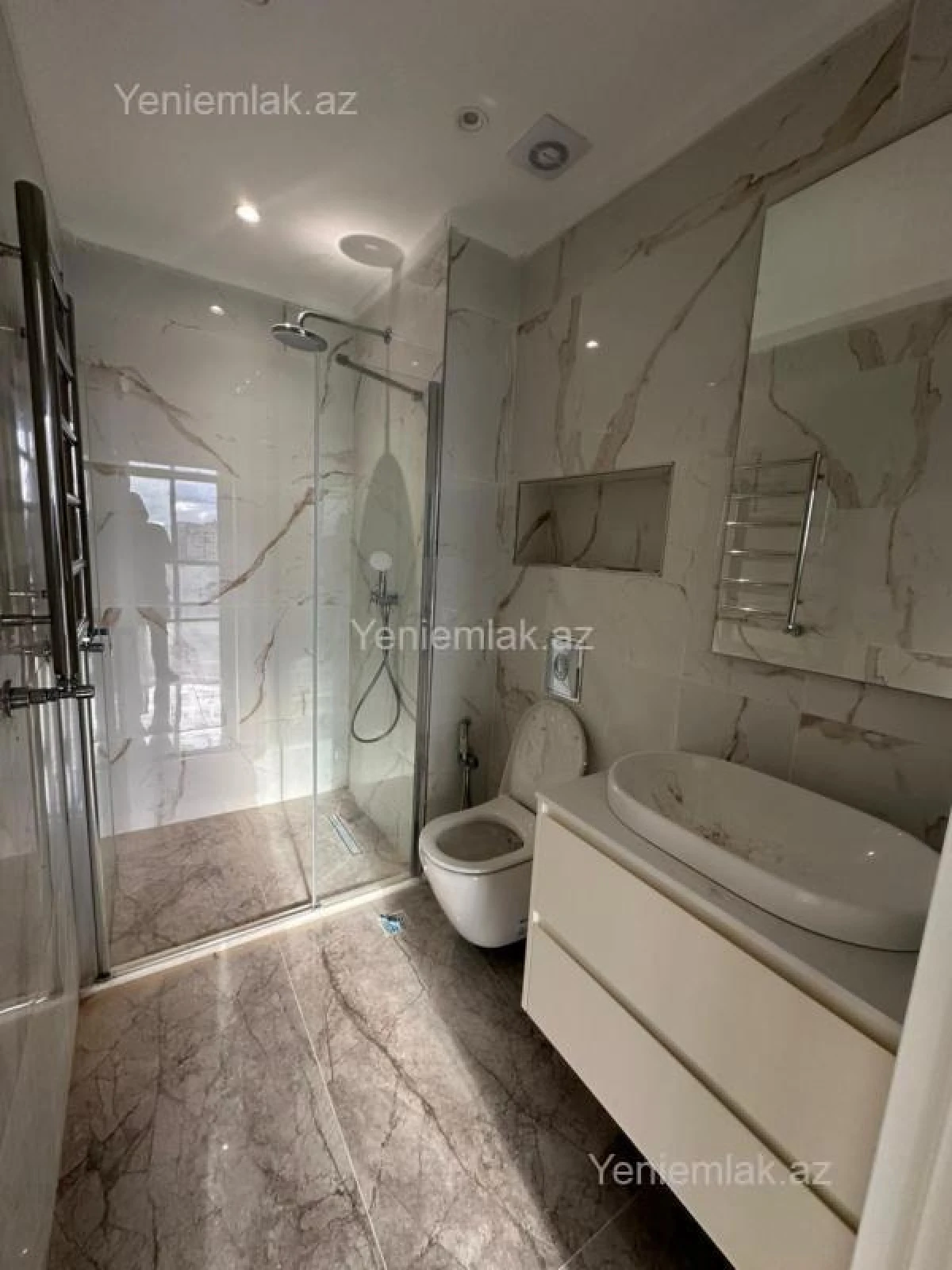 Satılır 3 otaqlı yeni tikili 84.3 m²