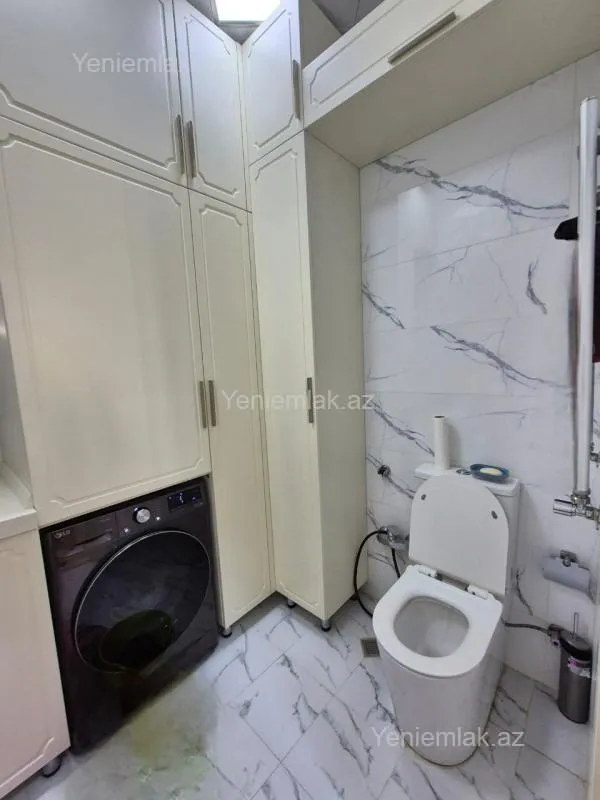 Satılır 3 otaqlı yeni tikili 144 m²