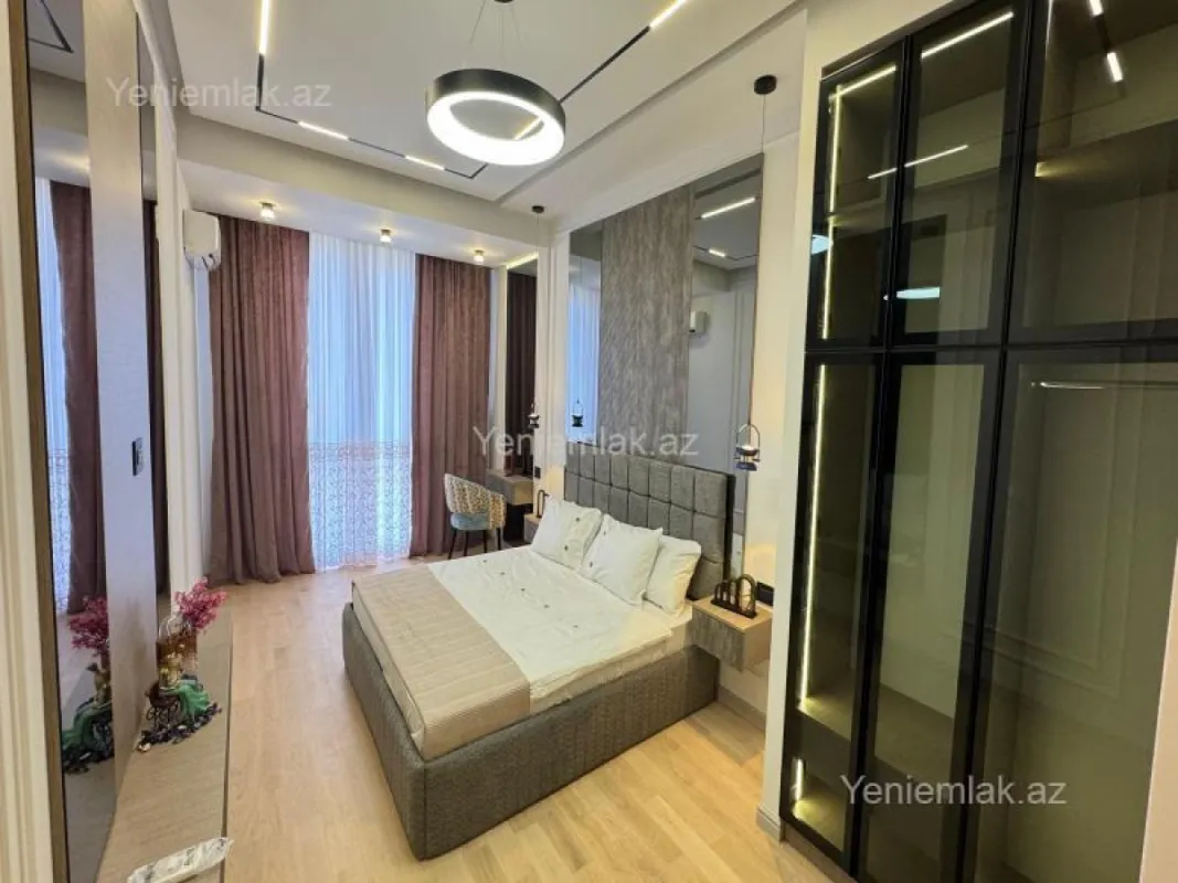 Satılır 3 otaqlı yeni tikili 142 m²