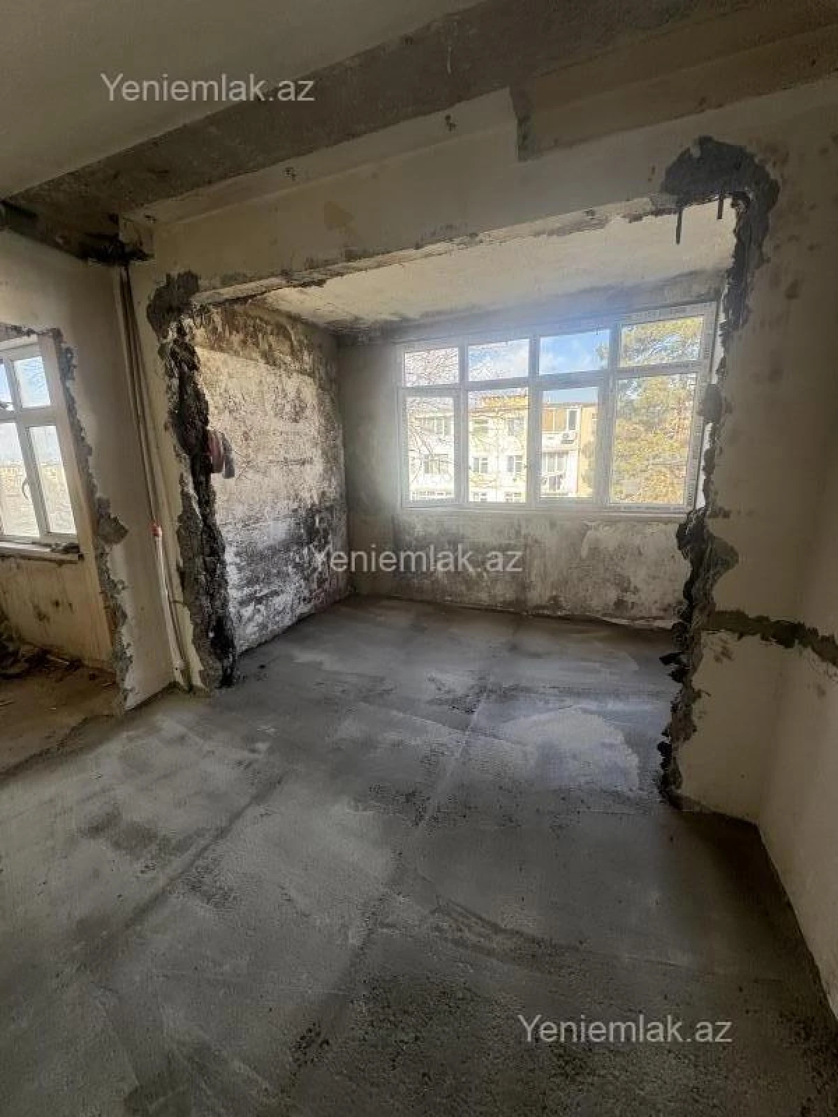 Satılır 2 otaqlı köhnə tikili 65 m²