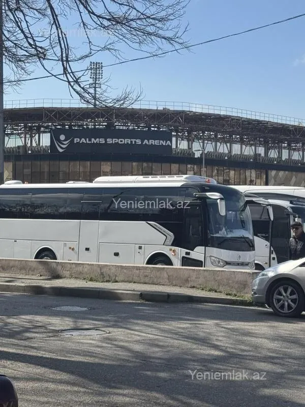 Satılır 2 otaqlı köhnə tikili 65 m²