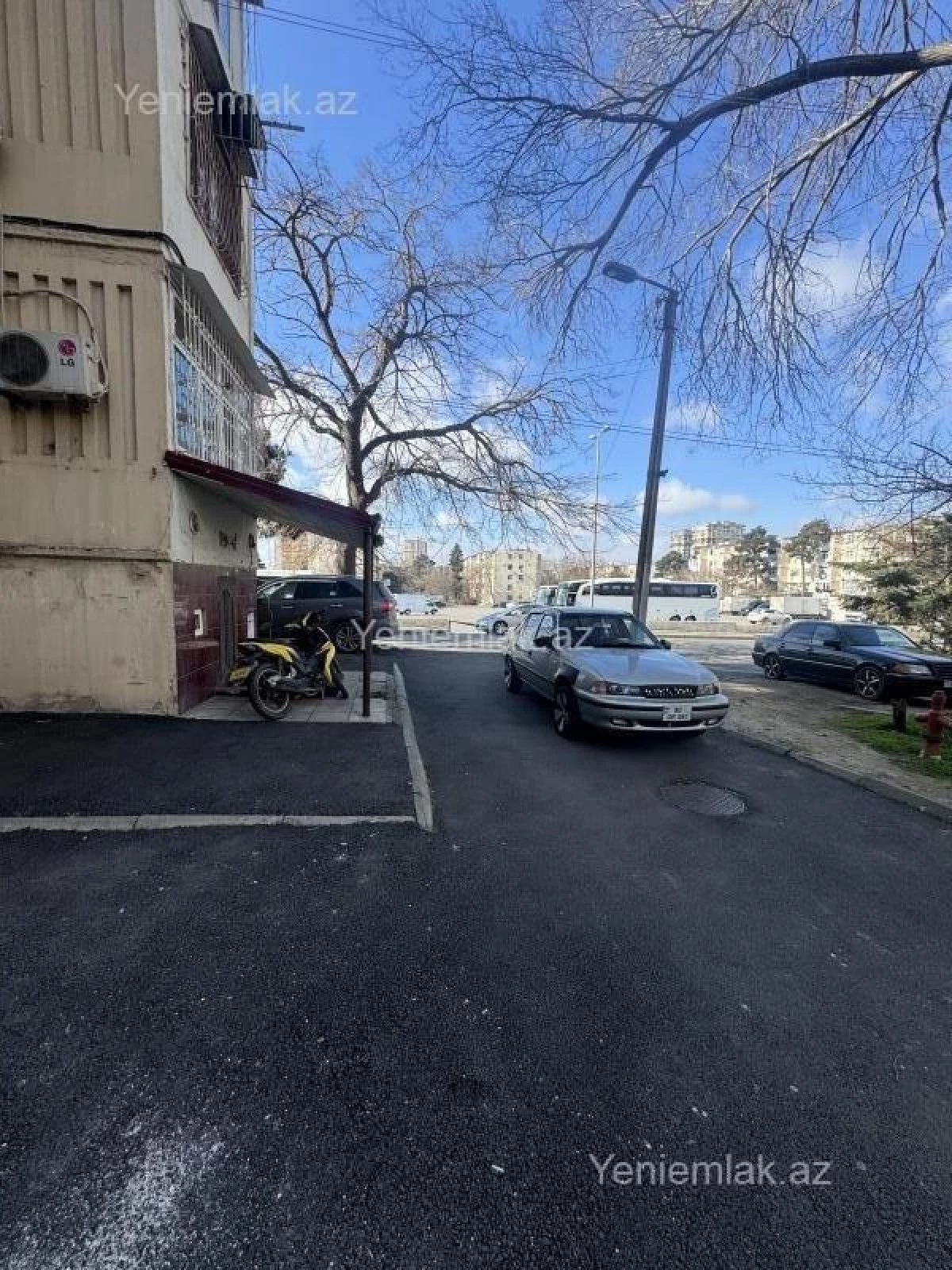 Satılır 2 otaqlı köhnə tikili 65 m²