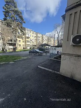 Satılır 2 otaqlı köhnə tikili 65 m²